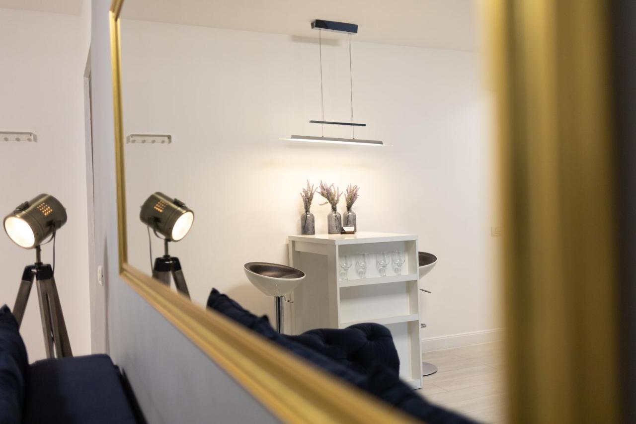 Metropole Apartments - Old City ブカレスト エクステリア 写真