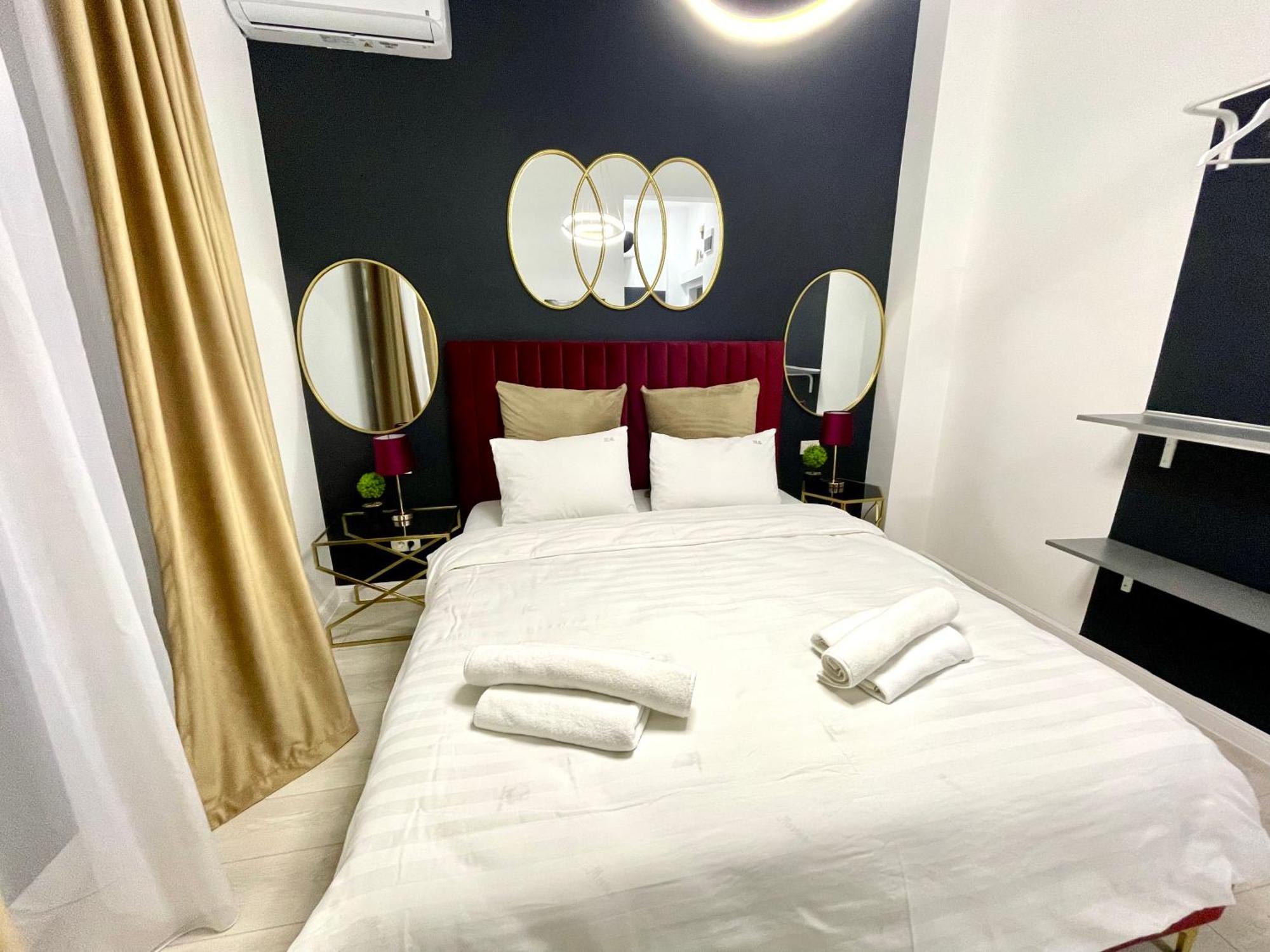 Metropole Apartments - Old City ブカレスト エクステリア 写真