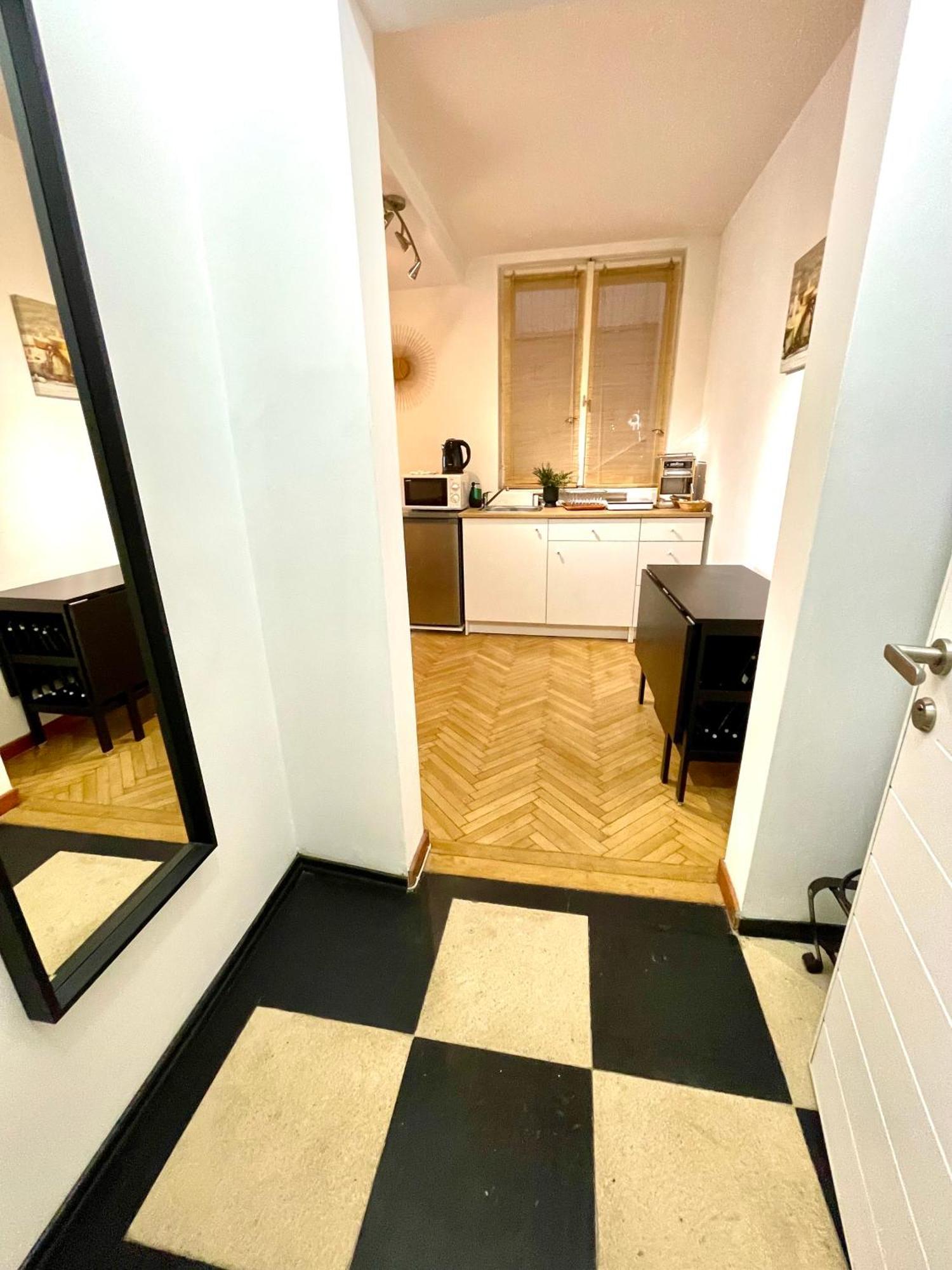 Metropole Apartments - Old City ブカレスト エクステリア 写真